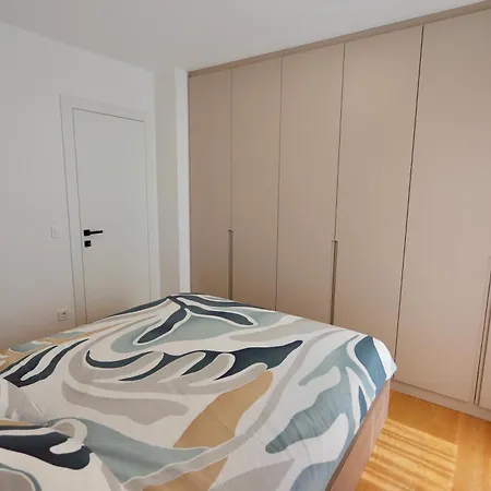 아파트 Nova - Spacious Modern 3-bedroom With Large Terrace
